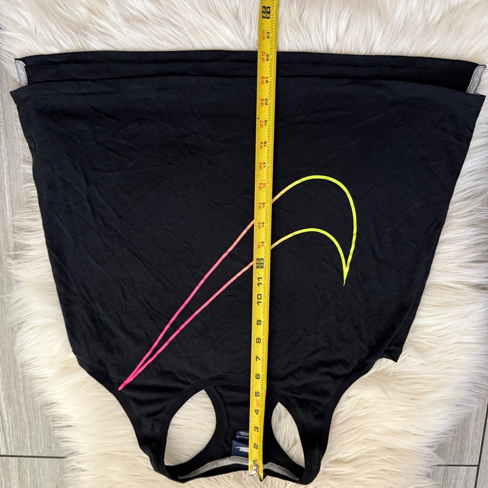 Nike Womens Black Racerback Tank Top Big Swoosh Prep Athletic Run Jog Size Large - Picture 9 of 9